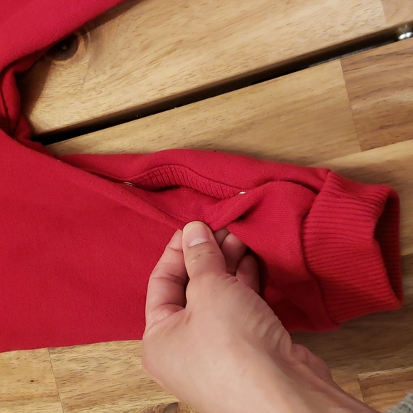 Red Onsie - Picture 4 of 5